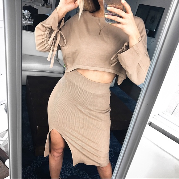 🆕 BEIGE MIDI SKIRT & CROP TOP LOUNGE 2-PIECE SET - Picture 4 of 8